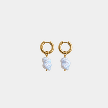 Load image into Gallery viewer, Classic Wonky pearl hoop