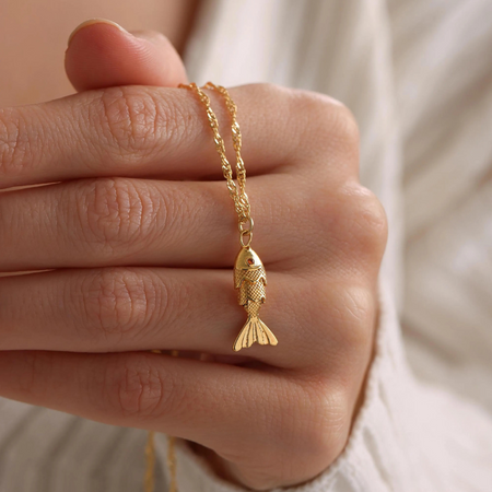 Dainty Fishy Necklace