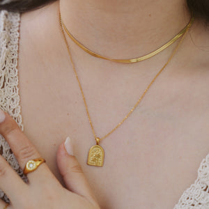 The Palm Arch Necklace