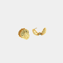 Load image into Gallery viewer, Shell Click Earrings