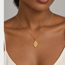 Load image into Gallery viewer, Day And Night Necklace