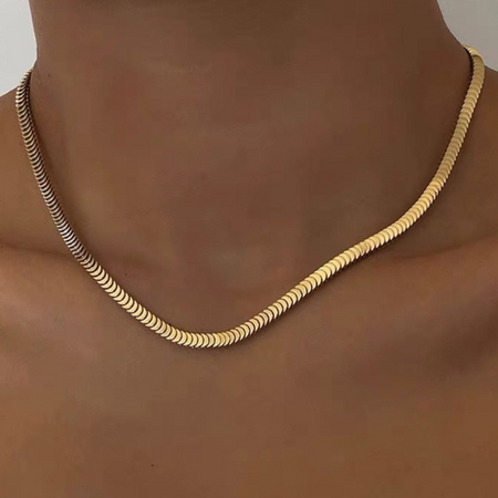 Golden tide Basic Necklace
