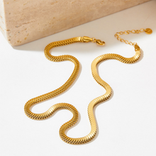 Load image into Gallery viewer, Golden tide Basic Necklace