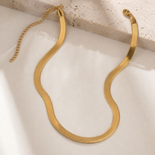 Load image into Gallery viewer, Super chunky Herringbone Choker