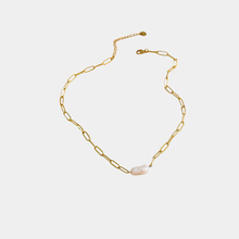 Load image into Gallery viewer, Pearl PaperLink Necklace