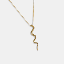 Load image into Gallery viewer, Snake necklace