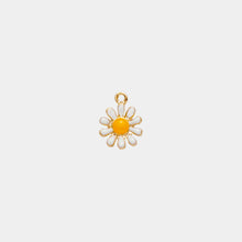 Load image into Gallery viewer, Enamel Daisy
