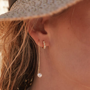 Pearl chain earring